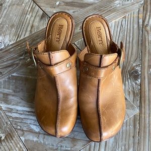 Born clogs size 7 leather heels